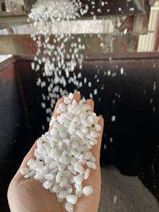 Fournisseur vietnamien de gravier de galets en pierre naturelle blanche de qualité supérieure - Product Image 3