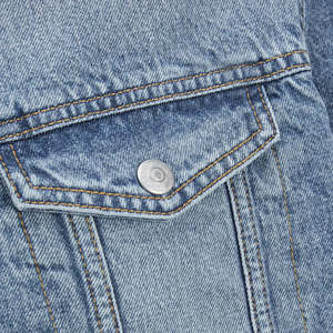 Vêtement à la mode, veste en jean deux couleurs, style uni pour homme, veste de course en jean élégante - Product Image 1