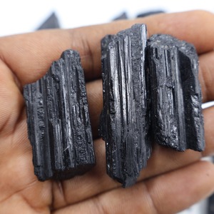 อัญมณีทรงหลังเบี้ยทรงหยาบทัวร์มาลีนสีดำแบบแฮนด์เมดทำจากอินเดีย - Product Image 2