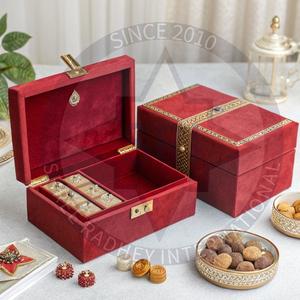 Boîte cadeau luxueuse accessoires Pooja en laiton ensembles de cadeaux personnalisés boîte de paquet de cadeaux écologiques articles Pooja indiens artisanat en métal - Product Image 6