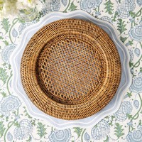 Haute qualité forme ronde tissé à la main fleur rotin napperon chargeur écologique décoration de la maison et accessoires de Table à manger