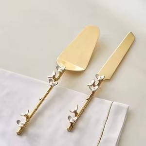 Ensemble de couteau et de serveur à gâteau en acier inoxydable avec manche en laiton antique pour les rassemblements familiaux, service de desserts - Product Image 6