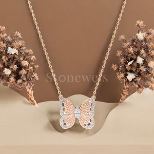 Luxe Or Nature Papillon Diamant Fine Jewelry Pendentifs et breloques célébrant la grâce de la nature et la beauté féminine pour les femmes - Product Image 3