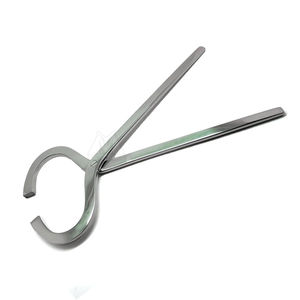 Hoof Tester es una pinza de acero de primera calidad diseñada para aplicar presión focal a áreas específicas del casco y herramientas indispensables. - Product Image 5