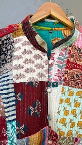 Chaqueta de algodón reversible, chaqueta acolchada de algodón para mujer, chaqueta acolchada, Chaqueta corta de retazos, chaqueta hecha a mano - Product Image 2