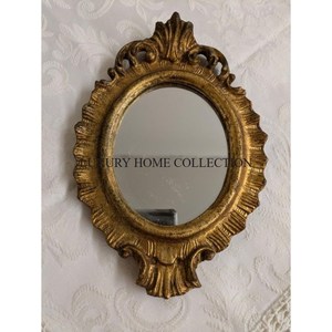 Cadre de miroir mural en métal antique magnifiquement fabriqué à la main avec des motifs ornés pour une décoration intérieure luxueuse - Product Image 2