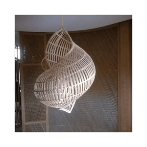 Lámpara de bambú tejida en ratán natural con marco de hierro para iluminación colgante y decoración del hogar, hecha a mano en Vietnam - Product Image 3