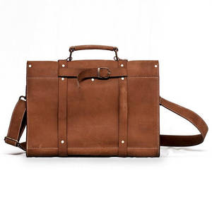 Sac de messager en cuir véritable de grande capacité pour ordinateur portable d'affaires pour le bureau, l'extérieur et le voyage. - Product Image 3