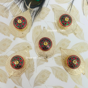 Kumkum design en laiton plaqué or, plateau Chawal Paan, magnifique plateau design pour mariage, Sangeet, Haldi et festivals - Product Image 3