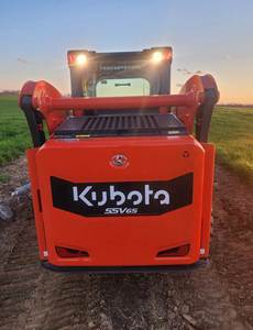 2023 Kubota SSV65 Minicargadora-Potencia, precisión y fiabilidad para cualquier tarea - Product Image 6