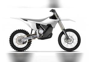 NOUVEAU FIRST STARK-VARG SM SUPER MOTO 2024 2025 2026 PRÊT À ÊTRE EXPÉDIÉ AVEC PERMISE DE CONDUITE SUR ROUTE - Product Image 4