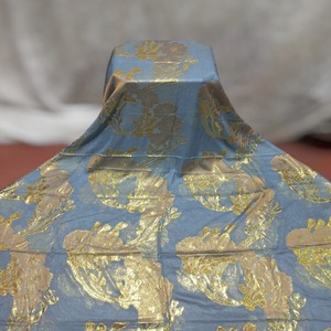La Tradición Atemporal Somalí: Fransawi Dirac con Patrón Paisley y Elegante Diseño de Brillo en Tela de Chifón Transpirable - Product Image 1