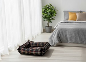 Petit lit pour animaux de compagnie rectangulaire transformable et portable (tissu Oxford, motif à carreaux, style classique, toutes saisons) - Product Image 3