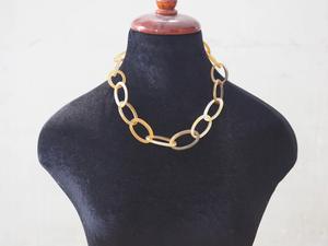 Collar de Lujo Hecho a Mano con Cuerno de Búfalo, Joyería Natural y Sostenible para Mujer, Alta Calidad - Product Image 3