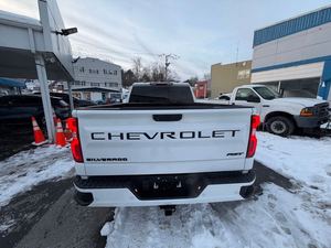 CAMIONETA PICKUP SILVERADO 1500 RST 2020 USADA EN BUEN ESTADO, MOTOR AUTOMÁTICO DE 8 VELOCIDADES, MOTOR V8 DE 5.3L Y 355 HP, VEHÍCULO DE COMBUSTIBLE FLEXIBLE - Product Image 3