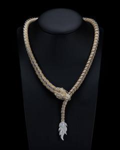 Collier Dragon Mordant sa Queue en Argent 925 de Haute Qualité avec Pierre VVS, Bicolore, Luxueux, Bijou Dragon Sertie de Pierres, Fabrication Personnalisée - Product Image 5