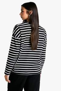 เสื้อยืดคอกลมแขนสั้นเข้ารูปสำหรับผู้หญิงชุดฤดูร้อนสีพื้นใส่ได้พอดีตัว - Product Image 2