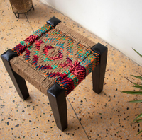 Pouf en bois éco-responsable fait main, repose-pieds tressé, console avec incrustations en os, multifonctionnel, empilable et portable pour salon