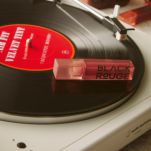 Gloss à lèvres en gros de la marque coréenne Black Rouge, sans cruauté, haute pigmentation, maquillage mat, cosmétiques naturels, fini velours, effet naturel - Product Image 1