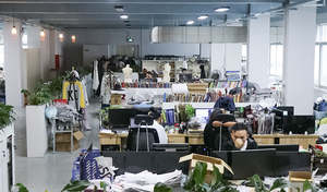 Broderie personnalisée Couleur contrastée Couture Fermeture éclair Streetwear Hip Hop Gym Vestes Casual Épaule tombante Baseball Vestes - Product Image 6