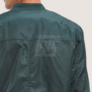 เสื้อแจ็คเก็ตวอร์มอัพ สไตล์เสื้อแจ็คเก็ตสำหรับนักกีฬา เหมาะสำหรับการวิ่ง ฝึกซ้อม และสวมใส่เป็นชุดกีฬาลำลอง - Product Image 5