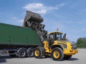 Cargador Frontal Compacto de Ruedas Mini 906M de Primera Calidad 2018 con Componentes KYB, Motor Diésel Euro5 para Proyectos Urbanos y Rurales - Product Image 5