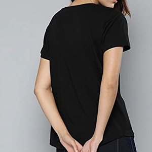 T-shirt Slim Fit pour femme T-shirt sur mesure en coton doux pour une tenue décontractée élégante et des t-shirts confortables - Product Image 3