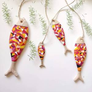 Décoration murale en bois naturel coloré, poisson en bois coloré, décoration murale pour la maison - Product Image 2