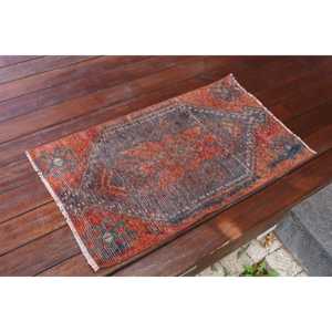 1.6x2.8 ft Rug, Vintage Turkish Small Rug, <b>Red</b> <b>Wool</b> Rug - Product Image 2