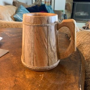 Venta al por mayor Logo Artículos de regalo Tazas de café de madera de cerámica con caja de color Embalaje Mango de madera Taza de cerámica Ocasión de Navidad - Product Image 5