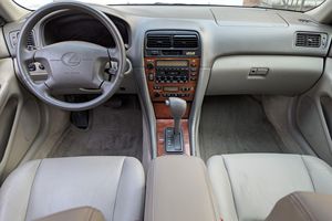 LEXUS ES 300 2001 USADO, Volante a la Izquierda/Derecha - Product Image 2