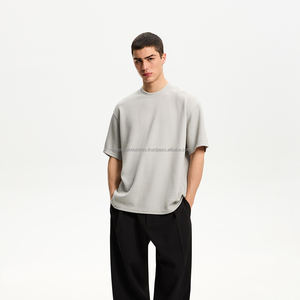 Camiseta informal de manga corta con estampado trasero bordado frontal sólido clásico de algodón puro 100% de gran tamaño para hombre - Product Image 1