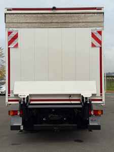 รถบรรทุกมือสองสภาพดี ปี 2017 ยี่ห้อ M AN รุ่น TGM 26.340 L วิ่ง 190,000 กม. มาตรฐานยูโร 6 เครื่องยนต์ดีเซล 251 กิโลวัตต์/341 แรงม้า เกียร์อัตโนมัติ ขาย - Product Image 6