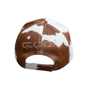 Gorra de Béisbol de Cuero Vacuno, Marrón y Blanco, con Pelo, Gorra de Cuero con Estampado de Vaca, Estilo Camionero - Product Image 3