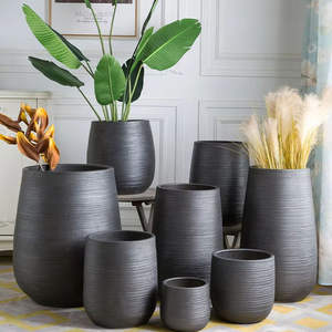 Vase à plantes surdimensionné en céramique noir de style nordique minimaliste pour jardin, salon, hôtel, décoration végétale, esthétique bohème moderne - Product Image 1