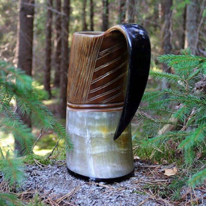 Mug en corne de buffle naturelle écologique de haute qualité avec poignée, design vintage moderne, isolation thermique pour bière, vin, miel - Product Image 3