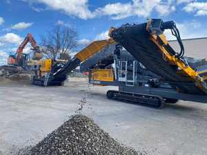 Trituradora de Mandíbulas BARFORD 750J con Motor Paso a Paso, Caja de Cambios y Bomba, Capacidad Máxima de 350t/h para Trituración de Piedra y Roca en Minería, Larga Vida Útil - Product Image 3