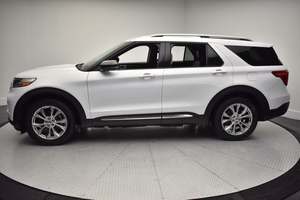 Ford Explorer Limited 2023, transmission automatique, propulsion arrière, titre propre, sans accident, faible kilométrage, prêt pour l'expédition - Product Image 4