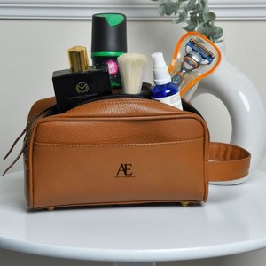 Kit Dopp de Cuero Personalizado, Bolsas Desgastadas de Cuero de Grano Completo, Kits de Viaje para Hombres, Neceser de Cuero Genuino, Regalo para Novios - Product Image 1