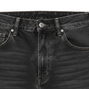 Pantalones Cortos Vaqueros para Hombre, Corte Estructurado, Acabado Limpio y Diseño Minimalista, para Actividades al Aire Libre y Viajes - Product Image 3