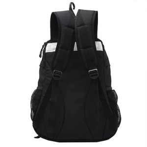 Sac à dos de basket-ball personnalisé avec compartiment pour balles Doublure en polyester imperméable à la mode pour l'extérieur - Product Image 2