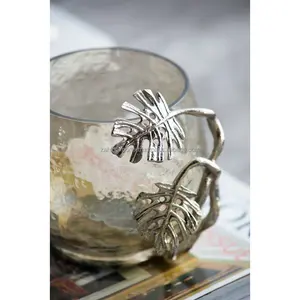 Porte-bougie moderne en fer doré pour une décoration intérieure élégante, pièce maîtresse unique faite à la main, Noël, bois naturel, grand grossiste - Product Image 4