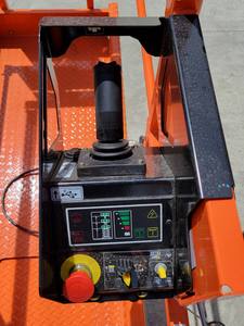 Peralatan angkat industri elektrik, kapasitas beban 227kg, pengangkat Platform listrik seluler JLG ES1530L - Product Image 5