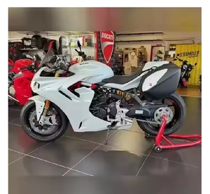 Nouvelle moto sportive Ducatiis SuperSport 950 2023 - Product Image 6