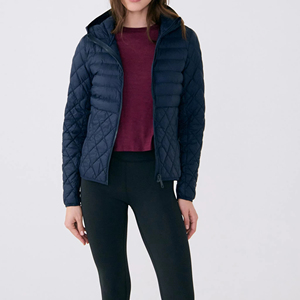 Indemand Veste matelassée matelassée légère en diamant pour hommes Veste d'hiver déperlante à la mode avec logo personnalisé - Product Image 1
