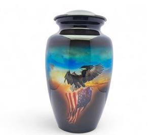 Drapeau américain noir et aigle urne de crémation adulte urne en métal fabriquée à la main mémorial patriotique urne 10 "peut contenir jusqu'à 200Lbs - Product Image 4