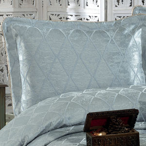 Juego de Cubrecama Guzide ANGEL Classic de 4 Piezas, Color Turquesa, 100% Chenilla Tejida, Hilos Teñidos, Lavable, Antiácaros, Tamaño King - Product Image 2