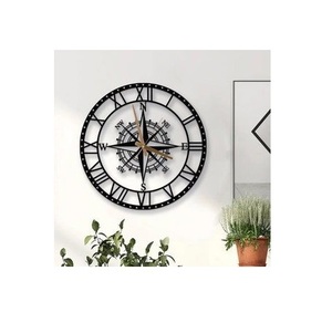 Grande horloge murale classique en métal de fer avec des détails élégants, parfaite pour la décoration intérieure rustique moderne, la finition artisanale - Product Image 3