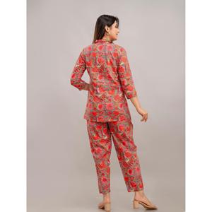 ชุดกางเกงขาสั้น2ชิ้นพิมพ์ลายสีแดงสำหรับผู้หญิงชุดดีไซน์เหนือเข่า - Product Image 5