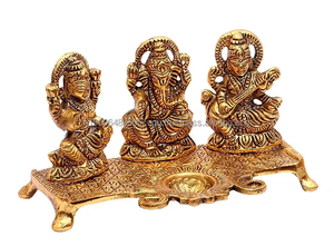 Pièce maîtresse en métal antique Laxmi Ganesh Saraswati Diyas Home Decor avec mèche à huile pour Diwali Wedding Corporate Gift Return Gift - Product Image 5